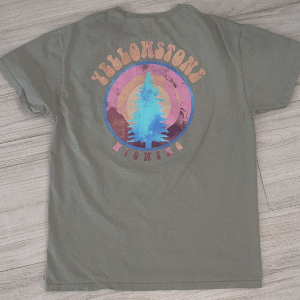 Vintage Bowery Supply Co T-Shirt Medium Yellowstone Wyoming Tye-Dye Nature Tree